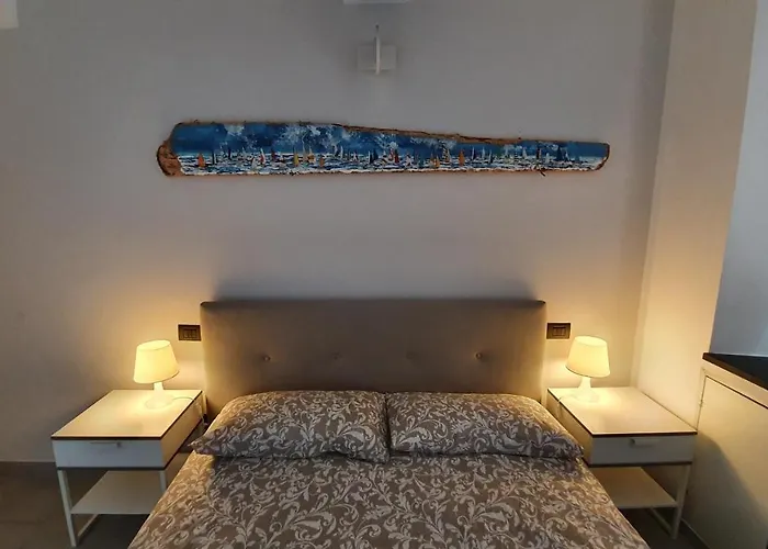 Flat Beachfront شقة *