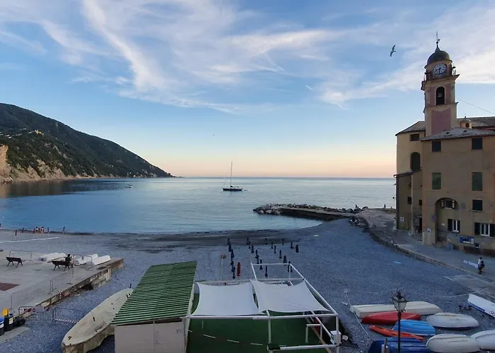 Flat Beachfront شقة *