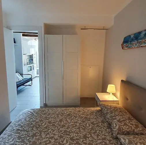 Flat Beachfront شقة *